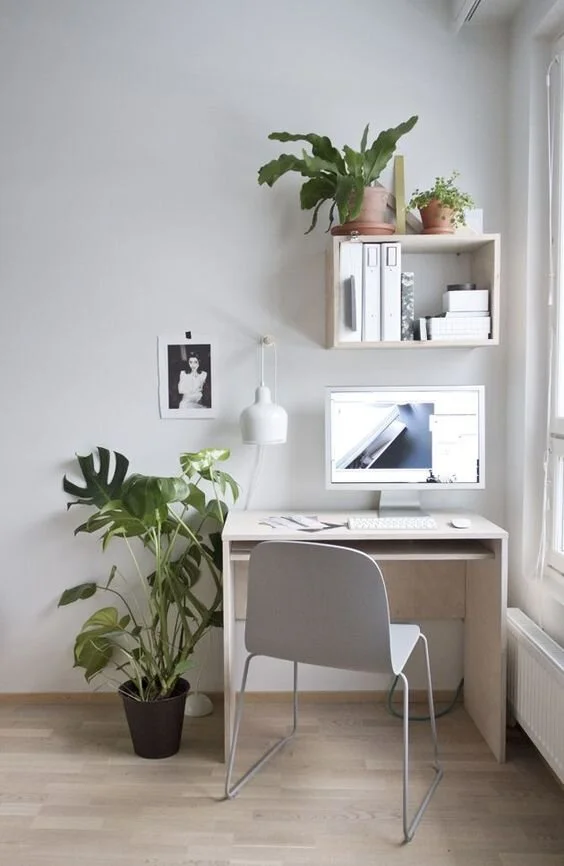 Minimal small desk discount